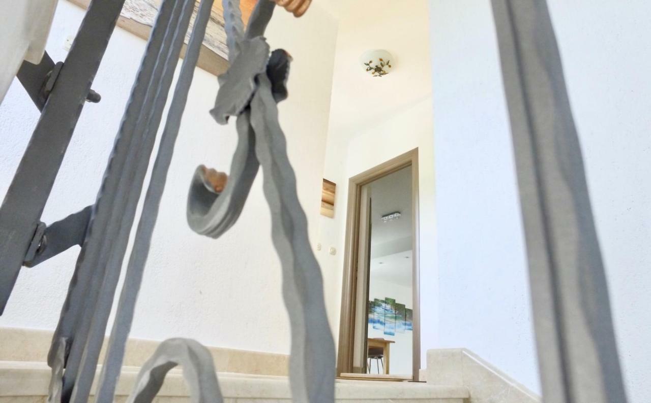 Apartment Sunshine, Sunrise, Sunset Kaštela エクステリア 写真